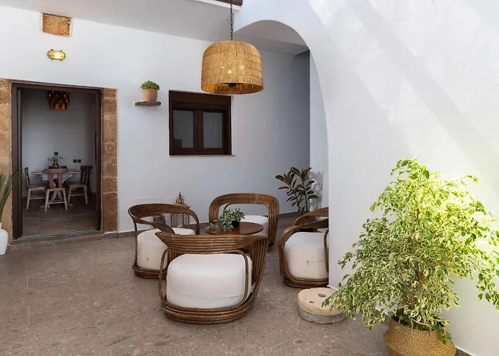 Casa Della Nonna Rhodes Case de vacanță *